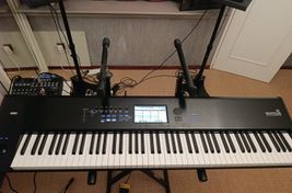 Korg Nautilus 88 AT