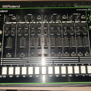 Roland AIRA TR-8